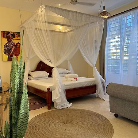 Zanzibar Tropical Sunset Boutique Hotel - Adults Only キウェンワ エクステリア 写真