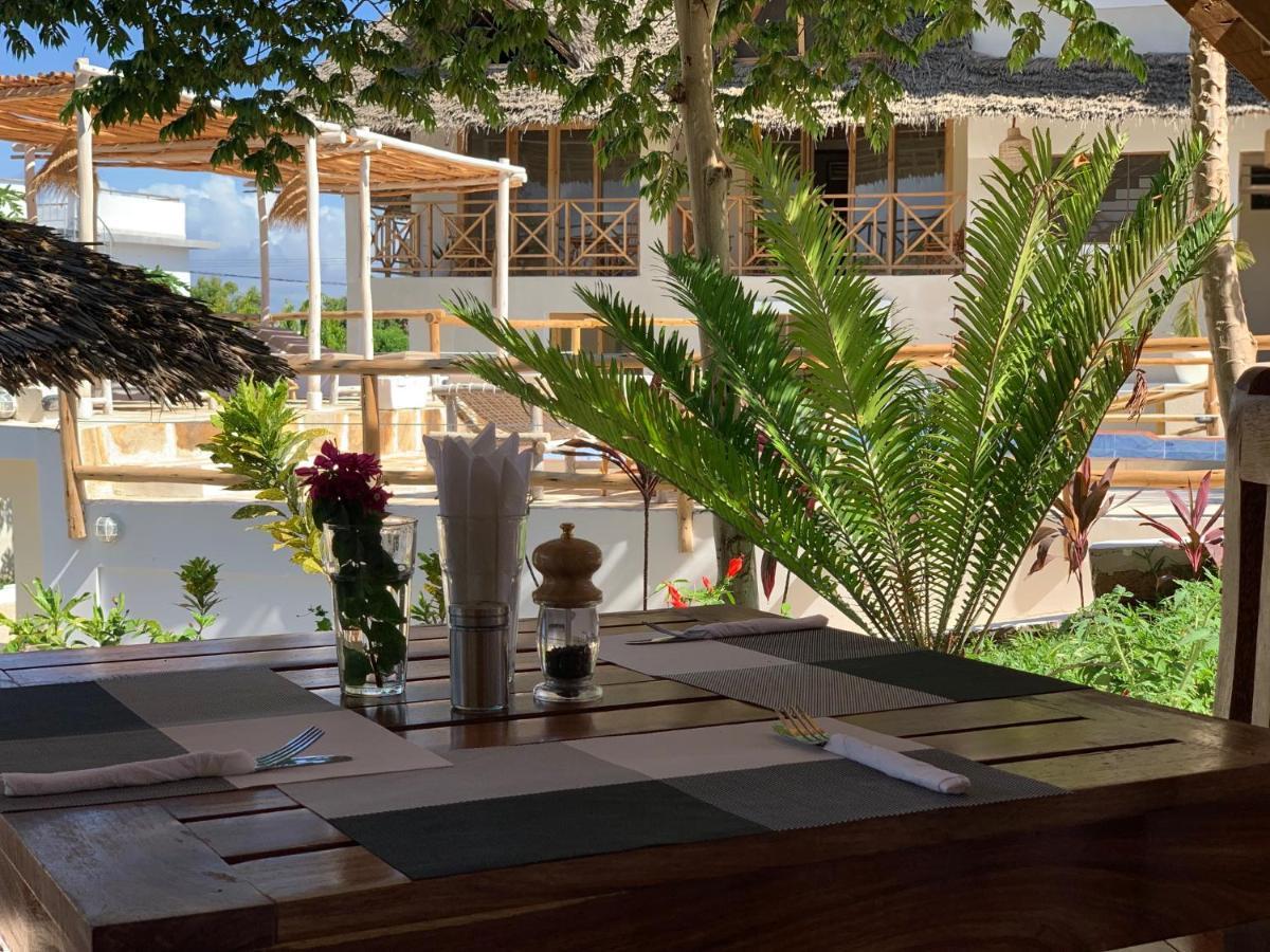 Zanzibar Tropical Sunset Boutique Hotel - Adults Only キウェンワ エクステリア 写真